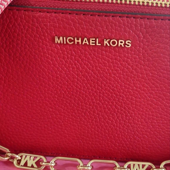 🥳SOLD🥳Michael Kors Women's Red Jet Set Small Pebbled Leather Double Zip Camera - Picture 13 of 13